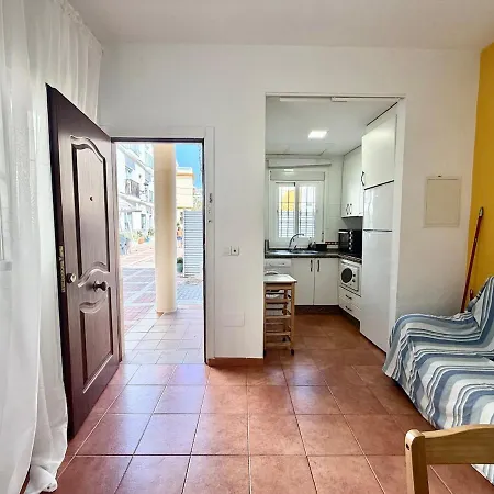 Car Apar - Ground-floor 40 M From La Carihuela - Ac, No Stairs